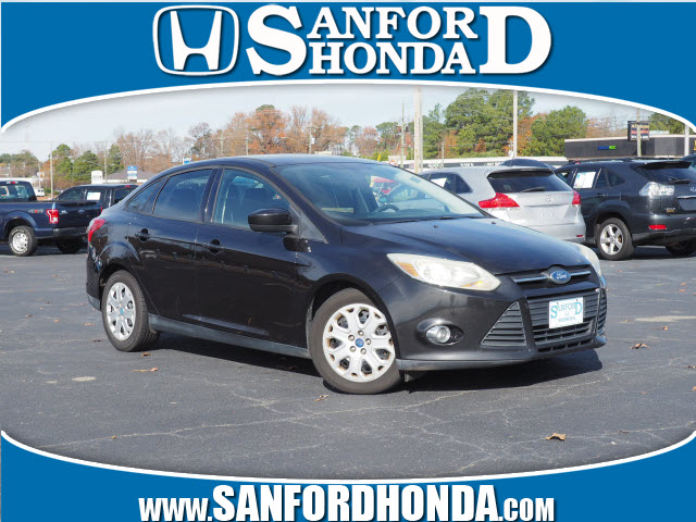 Pre Owned 2012 Ford Focus Se Fwd 4d Sedan